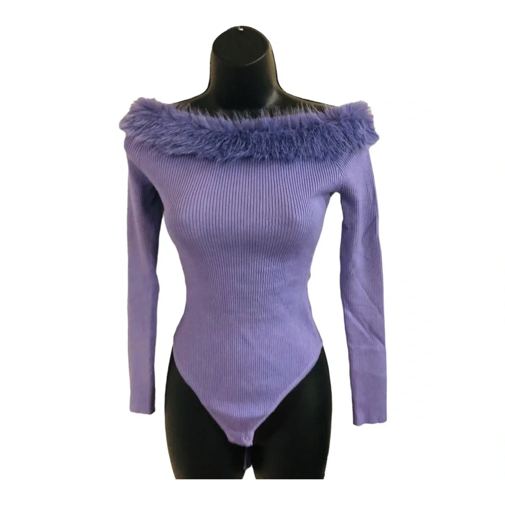 Purple faux‎ fur trim off the shoulder ribbed sweater knit bodysuit size large - Picture 12 of 17